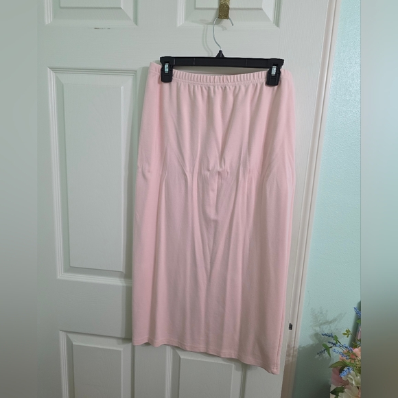 Nuggles Blush Skirt - Picture 2 of 3